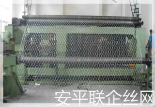 加筋石笼网
