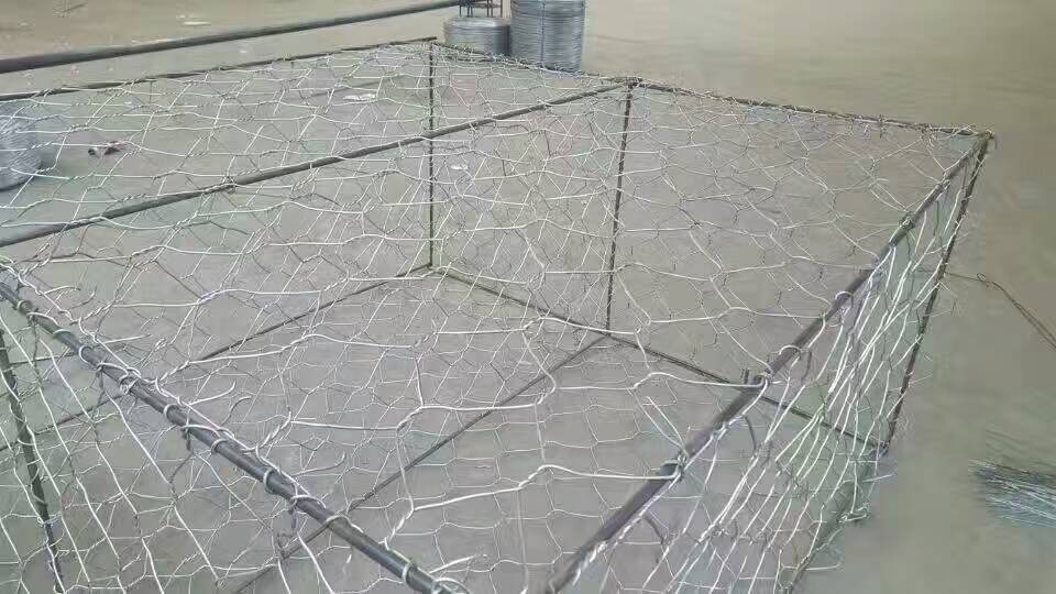 加筋格宾网
